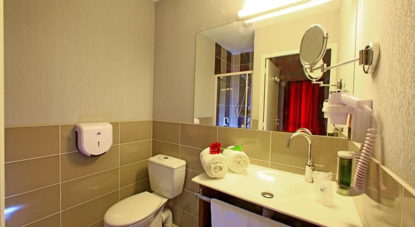 The Originals City, Hotel Albizia, Сарла-ла-Канеда Экстерьер фото